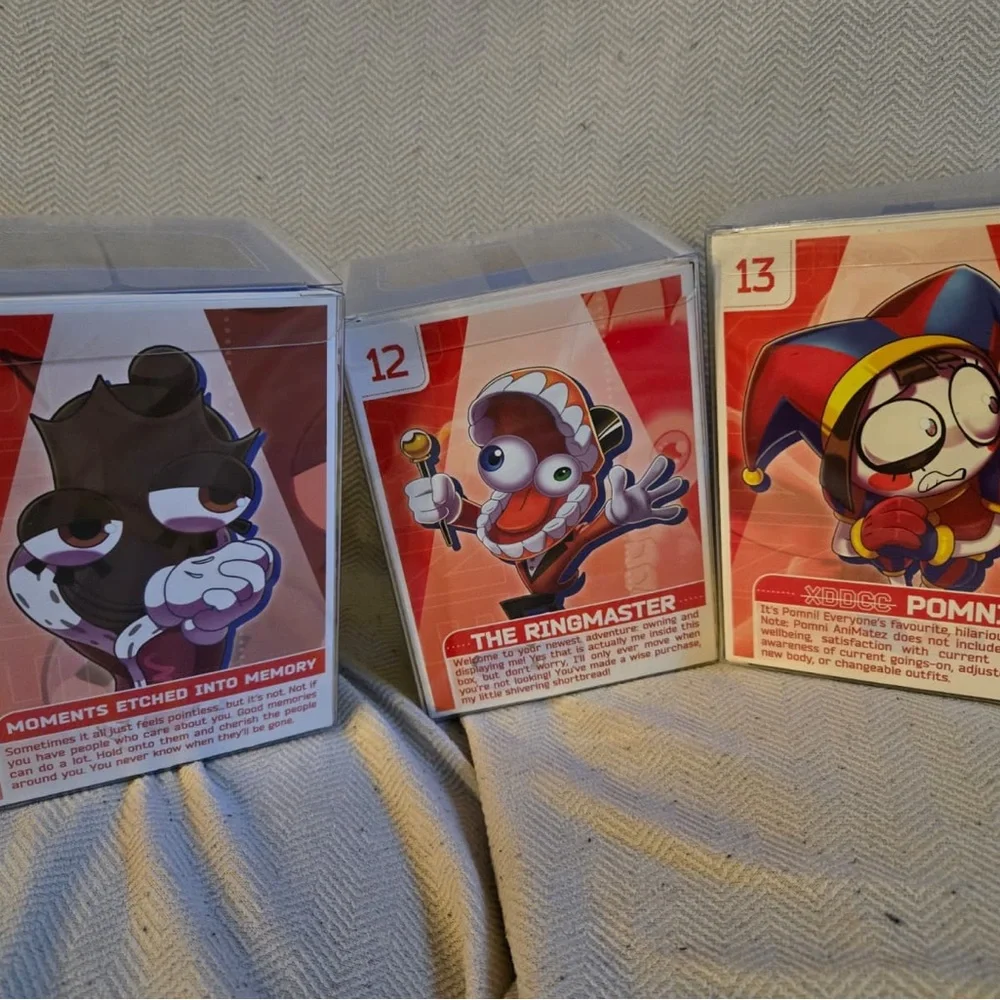 NIB New The Amazing Digital Circus Figure Lot Pomni Caine & Queenie Collectibles - Picture 2 of 9
